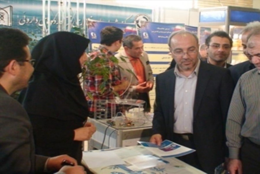 حضور مرکز رشد بیوتکنولوژی داروئی در دومین نمایشگاه فناوری های نو وپیشرفته در خرداد ماه 93: